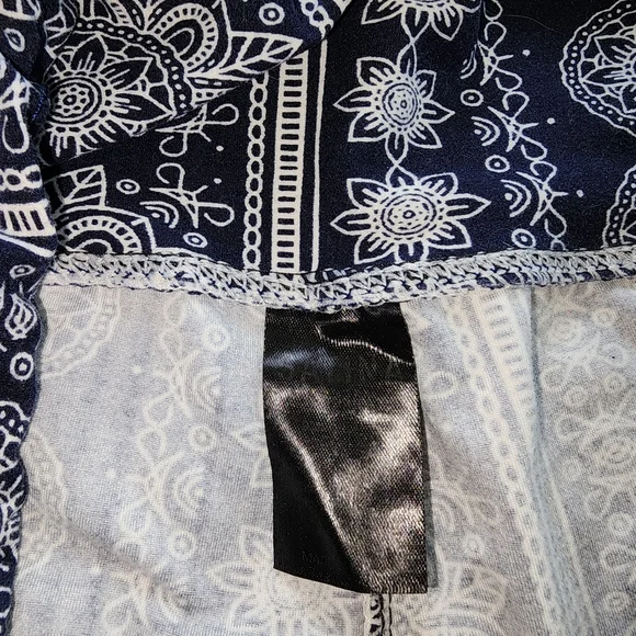 Super soft Boho Printed Flare Pants - Picture 2 of 2